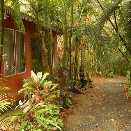 Sunbird Garden Resort Krishnagiri エクステリア 写真