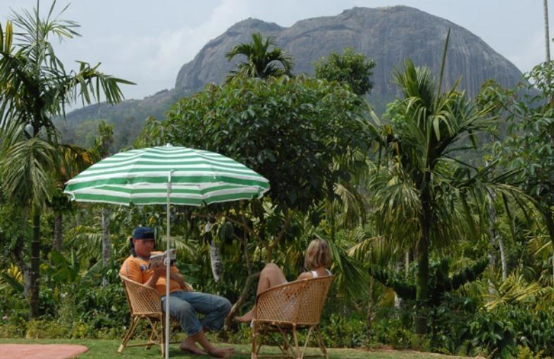 Sunbird Garden Resort Krishnagiri エクステリア 写真