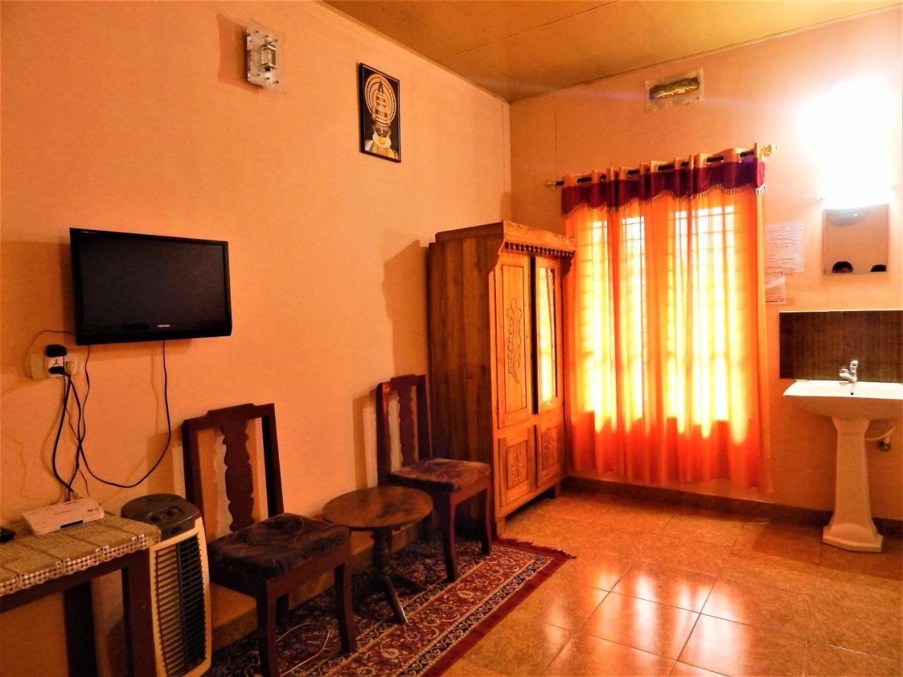 Sunbird Garden Resort Krishnagiri エクステリア 写真